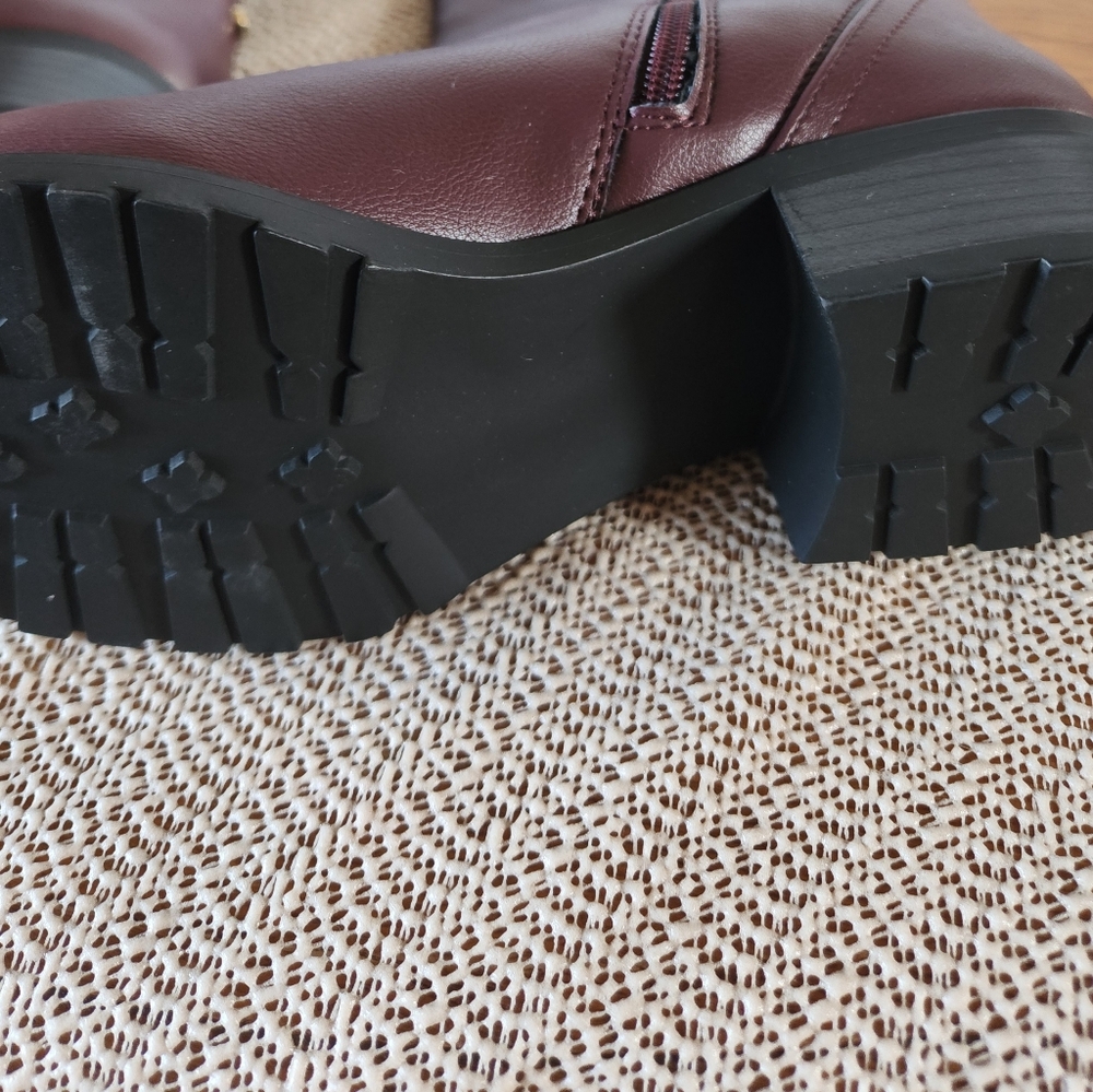 Boots sz 8 brand new never worn - Picture 6 of 6